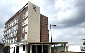 Hotel Santika Sukabumi 3*